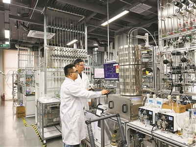 上海绿色制造展｜为“百年发动机”重写算法：化学调控技术开启低碳化工新路径